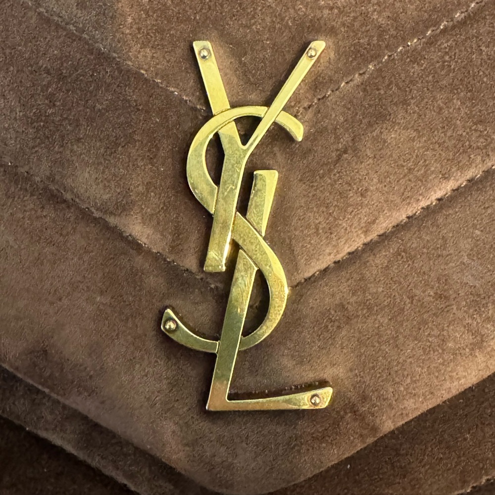 YSL suede purs Lou Lou.